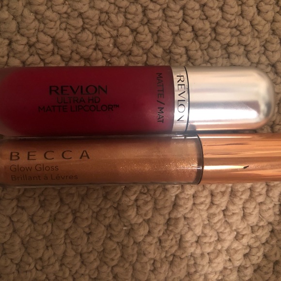 Lot of makeup - Picture 3 of 4